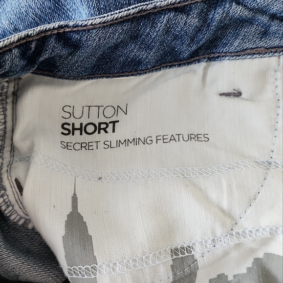 Jones New York Classic Blue Denim Women's Shorts #C2509-0069 - Picture 5 of 9